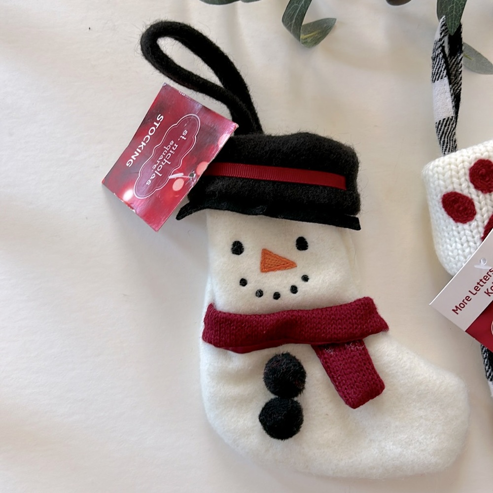 Set of 3 Mini Stockings - Picture 2 of 6